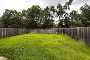 911 Cobalt Crest Ln, Houston, TX 77336 - Photo 11