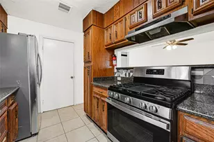 15011 Royal Shadows Dr, Houston, TX 77082 - Photo 11