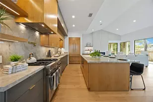 1823 Ebony Ln, Houston, TX 77018 - Photo 1