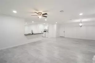 527 Gardenia St, Lake Jackson, TX 77566 - Photo 7