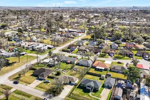 16034 Clearmeadow St, Channelview, TX 77530 - Photo 9