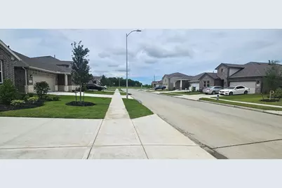 8423 Bay Ridge Circle, Baytown, TX 77523 - Photo 3