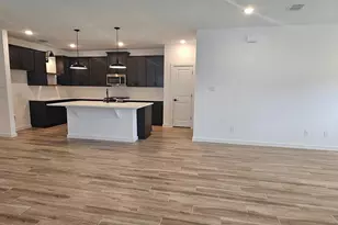 8423 Bay Rdg Cir, Baytown, TX 77523 - Photo 9