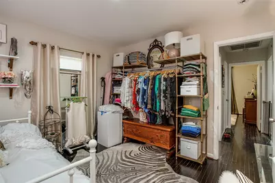 910 W 9th Street, Houston, TX 77007 - Photo 17