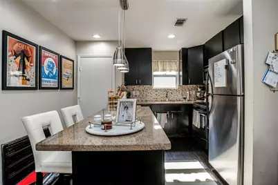910 W 9th Street, Houston, TX 77007 - Photo 7