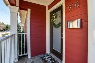 910 W 9th St, Houston, TX 77007 - Photo 5