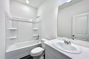 680 Amesbury Rd, Conroe, TX 77316 - Photo 13
