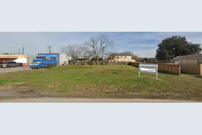 1009 Lawrence Street, Rosenberg, TX 77471 - Photo 3