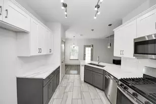 9720 Garcroft St, Houston, TX 77029 - Photo 17