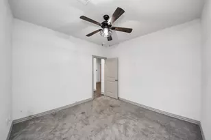 9720 Garcroft St, Houston, TX 77029 - Photo 25