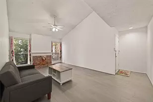 10049 Westpark Dr, Houston, TX 77042 - Photo 7