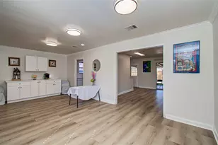 5926 Ettrick Dr, Houston, TX 77035 - Photo 7