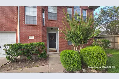 1410 Hunter Green Lane, Fresno, TX 77545 - Photo 3