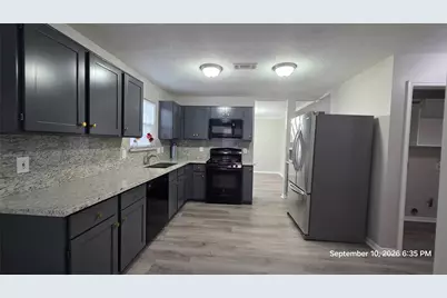 1410 Hunter Green Lane, Fresno, TX 77545 - Photo 9