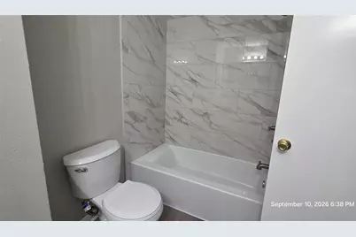 1410 Hunter Green Lane, Fresno, TX 77545 - Photo 25