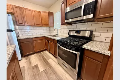 429 W 2nd Street, Freeport, TX 77541 - Photo 5