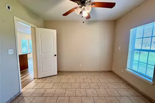 429 W 2nd St, Freeport, TX 77541 - Photo 21