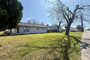 429 W 2nd St, Freeport, TX 77541 - Photo 47