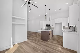 6621 Katarani Dr, Houston, TX 77091 - Photo 11