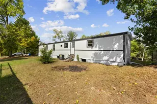 208 Yaupon Harbor, Onalaska, TX 77360 - Photo 3