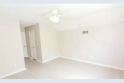11731 McLain Boulevard, Houston, TX 77071 - Photo 13