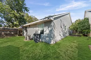 19961 Sutton Falls Dr, Cypress, TX 77433 - Photo 17