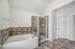 2723 Sterling Fields Dr, Pearland, TX 77584 - Photo 23