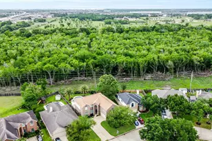 2723 Sterling Fields Dr, Pearland, TX 77584 - Photo 33