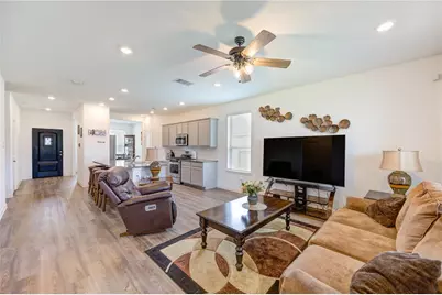 912 Breech Drive, Crosby, TX 77532 - Photo 17