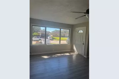 7947 Glenscott Street, Houston, TX 77061 - Photo 9