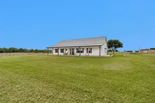 7581 County Rd 333, Plantersville, TX 77363 - Photo 3