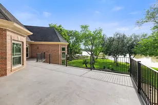 1217 N Horseshoe Dr, Sugar Land, TX 77478 - Photo 13