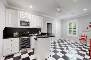 1217 N Horseshoe Dr, Sugar Land, TX 77478 - Photo 15