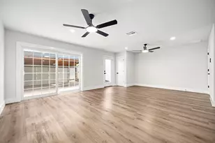 11003 Bellbrook Dr, Houston, TX 77096 - Photo 23