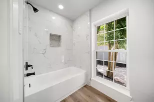 11003 Bellbrook Dr, Houston, TX 77096 - Photo 21