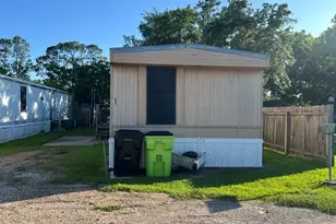 1511 Jones St, Rosenberg, TX 77471 - Photo 1