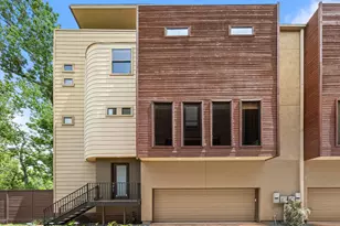 1901 W 14th 1/2 St, Houston, TX 77008 - Photo 3