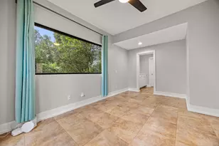 1901 W 14th 1/2 St, Houston, TX 77008 - Photo 7