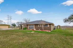 7715 County Rd 383, Rosharon, TX 77583 - Photo 3