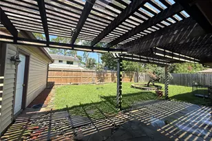 7718 Lacy Hill Dr, Houston, TX 77036 - Photo 29