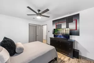 8215 Braes Meadow Dr, Houston, TX 77071 - Photo 25