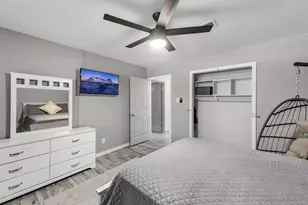 8215 Braes Meadow Dr, Houston, TX 77071 - Photo 21