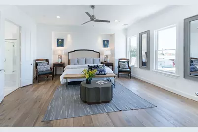 2209 Crocker, Houston, TX 77006 - Photo 11