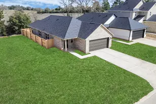 19584 Stripe Hl Bnd, Montgomery, TX 77356 - Photo 3