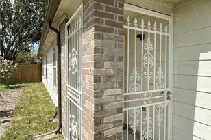 13426 Sanderford Ln, Houston, TX 77083 - Photo 17