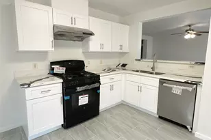 13426 Sanderford Ln, Houston, TX 77083 - Photo 5