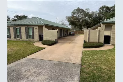 307 N Ormsby Street #205-309, Alvin, TX 77511 - Photo 9