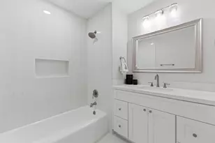 9326 Meadowbriar Ln, Houston, TX 77063 - Photo 37