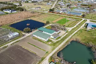 7954 County Rd 121, Rosharon, TX 77583 - Photo 29