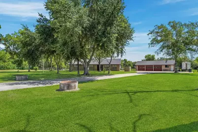 16101 Bluebird Street, Santa Fe, TX 77517 - Photo 37